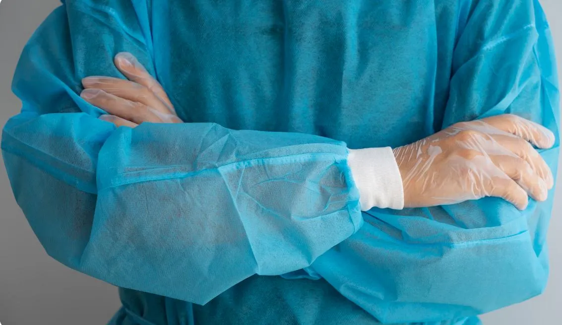 Descartex isolation gown